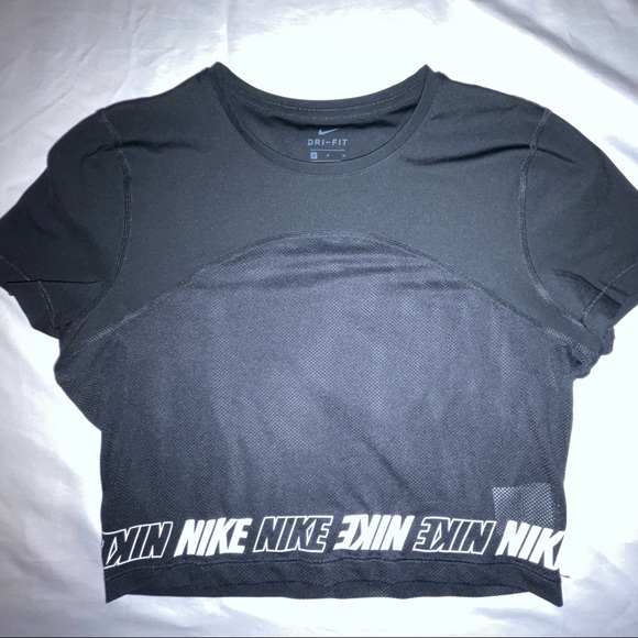 NIKE | women’s crop top | size medium - Picture 3 of 5
